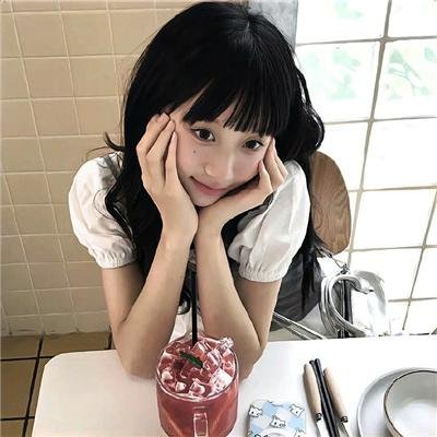 白桦林中的哨所